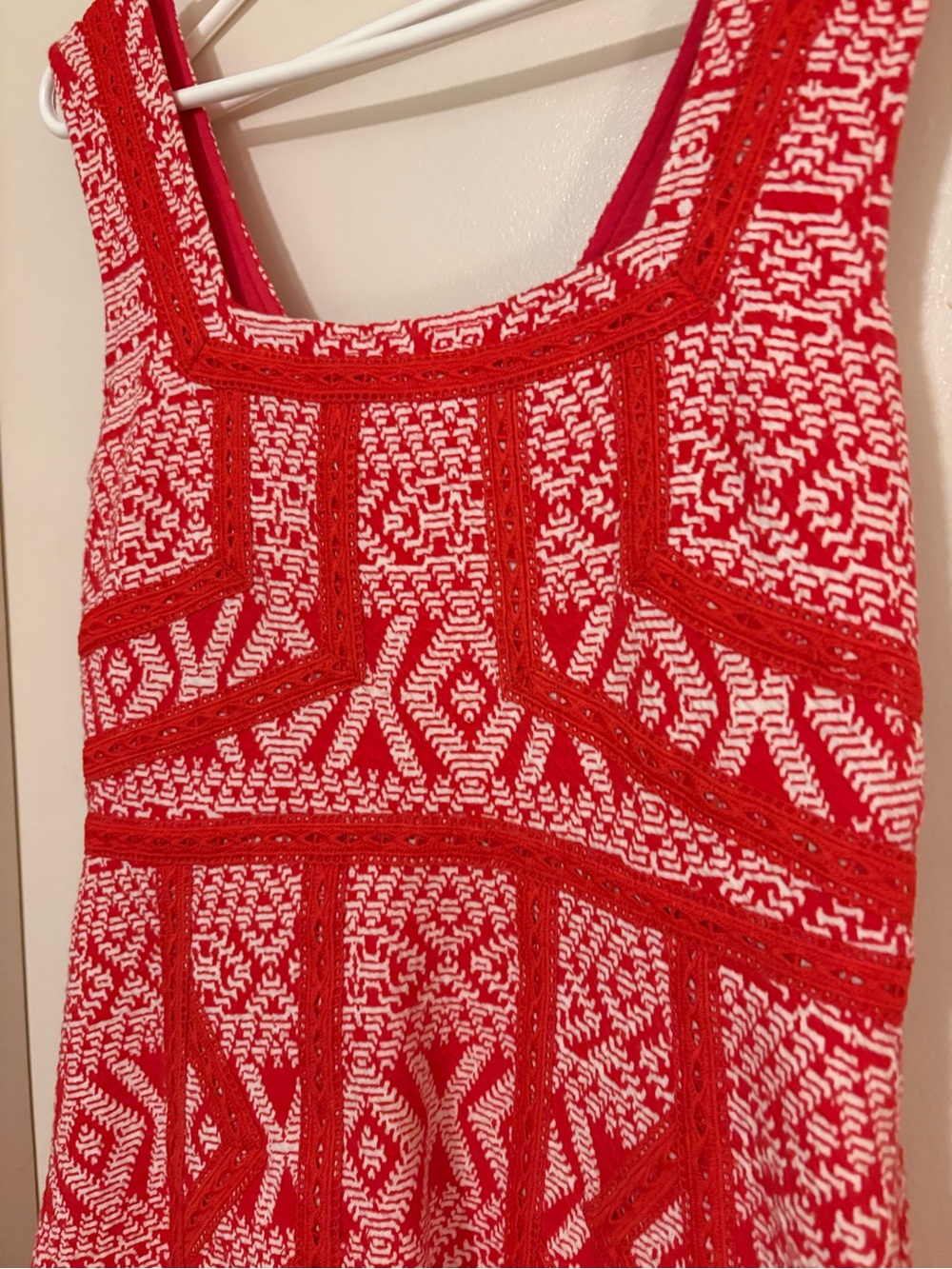 Maeve Red and White Patterned Sleeveless Midi Dress size medium - Picture 7 of 9